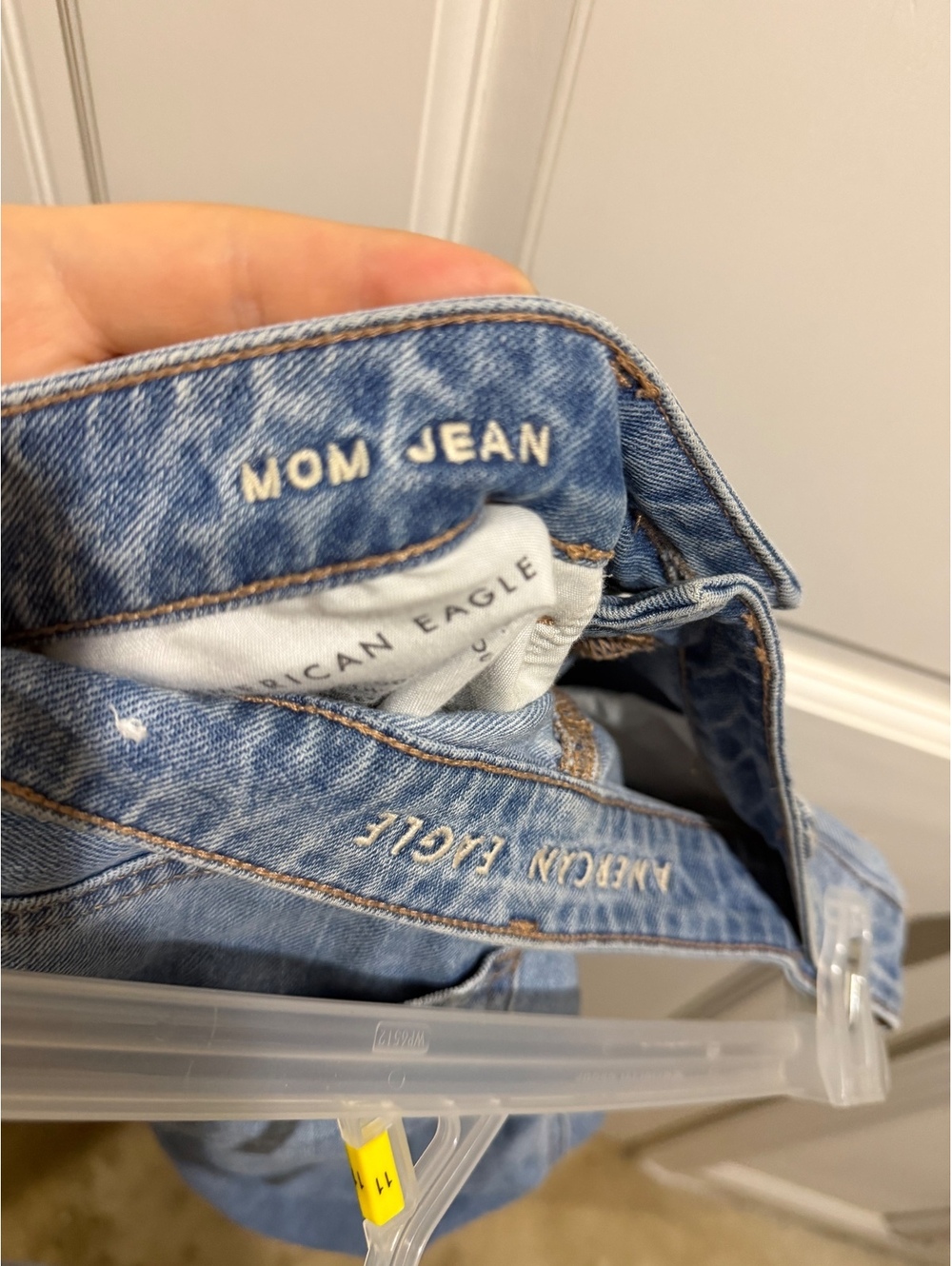 American Eagle Light Wash Mom Jeans Size 6